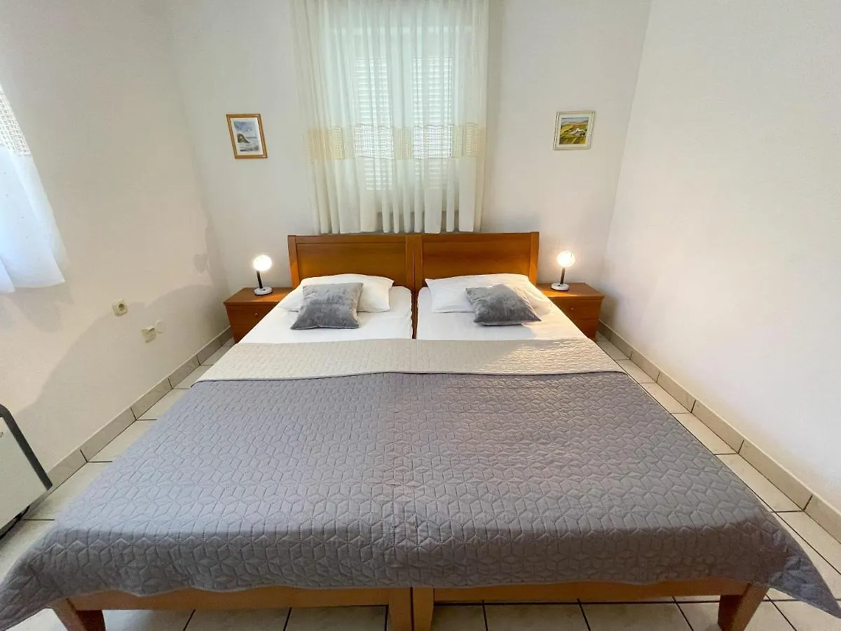 Villa Ljiljana Jadranovo Apartment