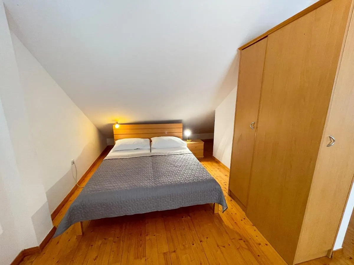 Villa Ljiljana Jadranovo Apartment