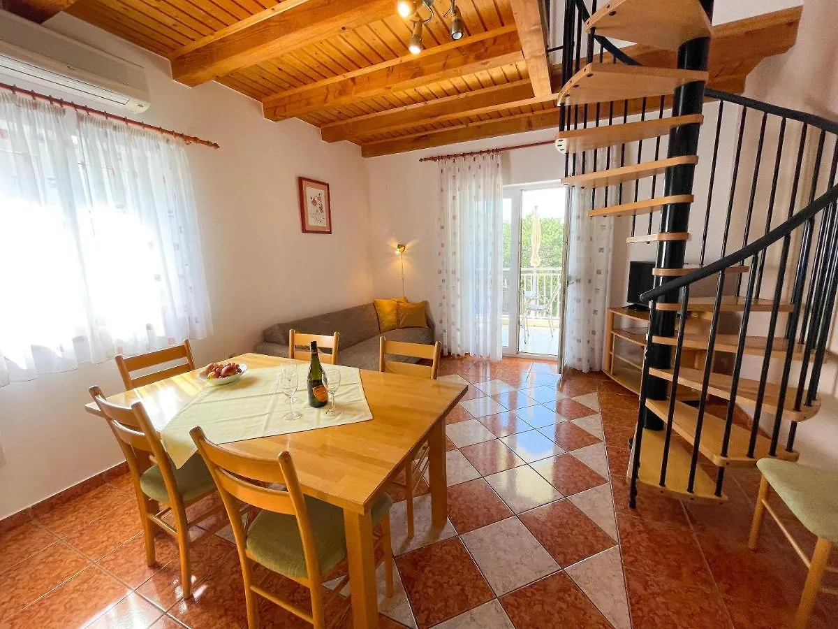 Villa Ljiljana Jadranovo Apartment