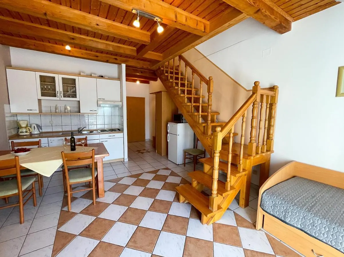 Villa Ljiljana Jadranovo Apartment